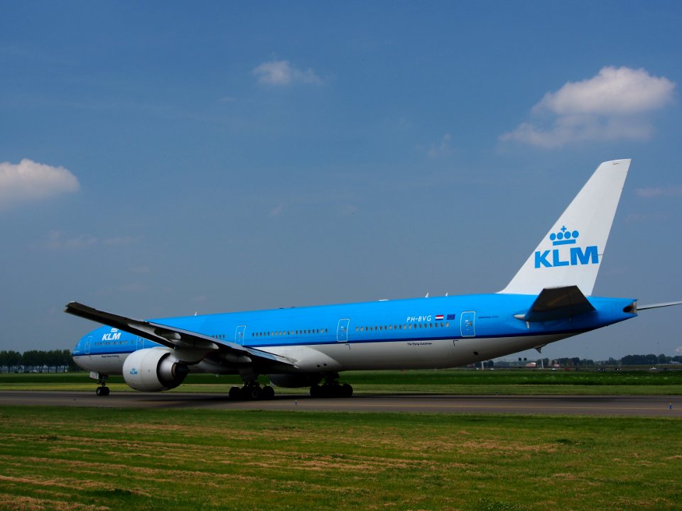 PH-BVG KLM Royal Dutch Airlines Boeing 777-306(ER) - cn 38867 pic9