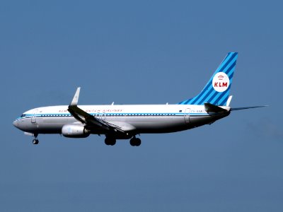 PH-BXA KLM Royal Dutch Airlines Boeing 737-8K2(WL) pic2