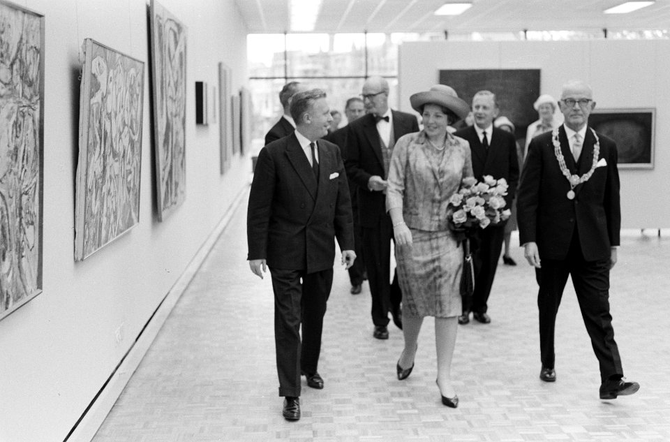 Prinses Beatrix opende nieuwe vleugel Haags Gemeentelijk Museum, Bestanddeelnr 914-0987