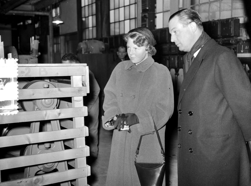 Prinses Beatrix bezoekt de werkplaatsen van de Nederlandse Dok- en Scheepsbouwma, Bestanddeelnr 906-9429