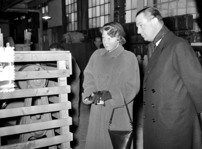 Prinses Beatrix bezoekt de werkplaatsen van de Nederlandse Dok- en Scheepsbouwma, Bestanddeelnr 906-9429