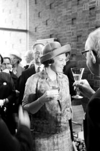 Prinses Beatrix opende nieuwe vleugel Haags Gemeentelijk Museum, Bestanddeelnr 914-0992