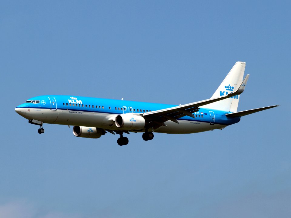 PH-BXE KLM Royal Dutch Airlines Boeing 737-8K2(WL)