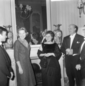Prinses Beatrix in Kurzaal einduitvoering van het Koninklijk Conservatorium bijg, Bestanddeelnr 917-2391