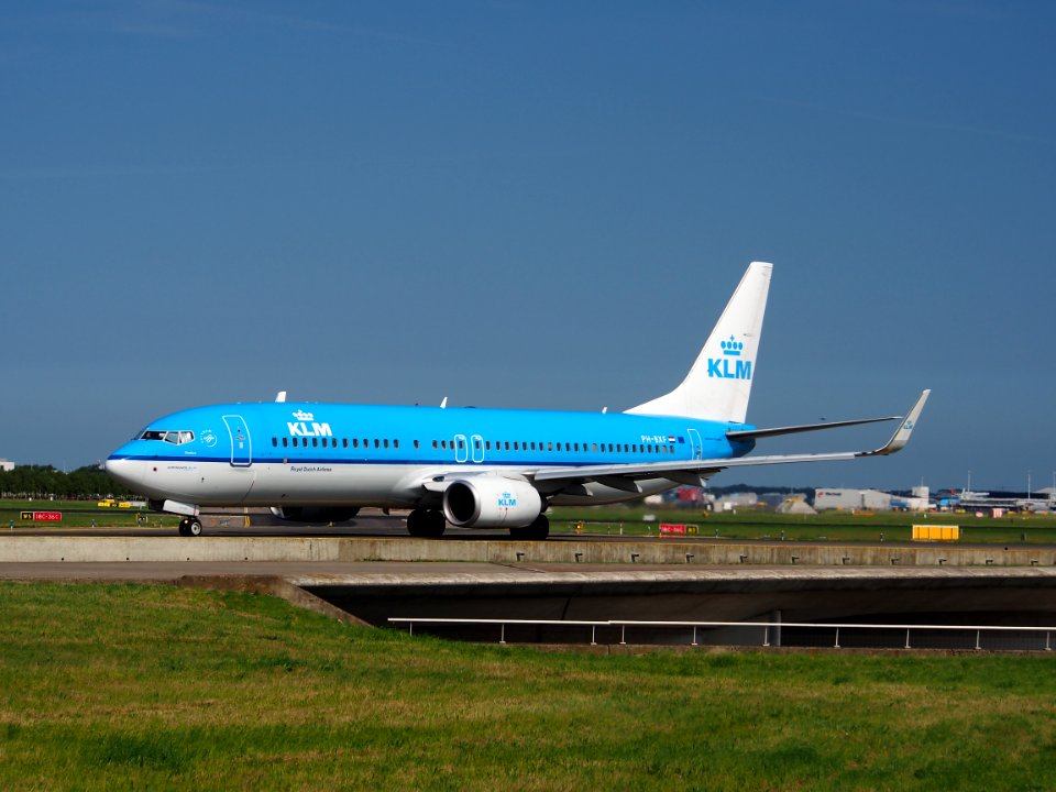 PH-BXF KLM Royal Dutch Airlines Boeing 737-8K2(WL) - cn 29596 pic1