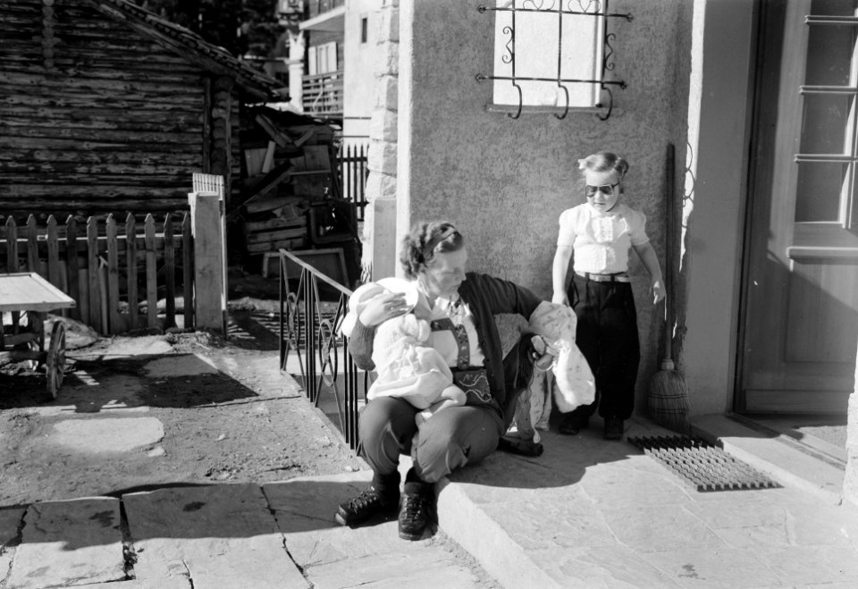 Prinselijk gezin in Zermatt, Bestanddeelnr 934-6782