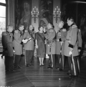 Prinses Beatrix ontvangt het Grootkruis met lint in de Orde van Malta , Hare Kon, Bestanddeelnr 911-7408