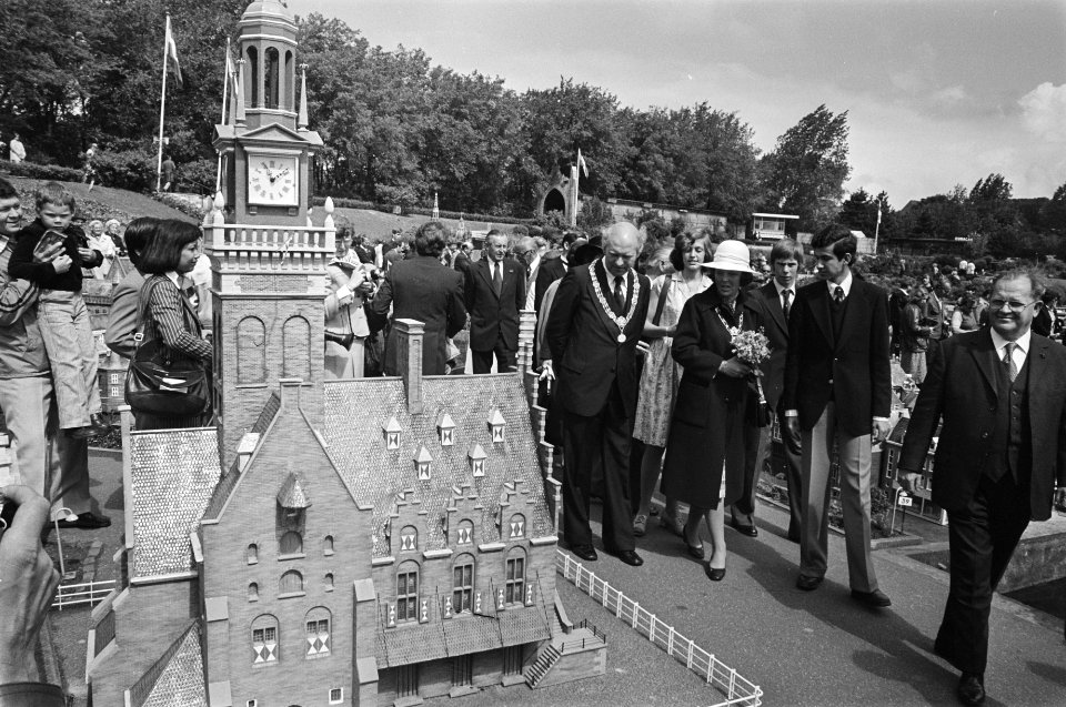 Prinses Beatrix in Madurodam, Bestanddeelnr 929-2181