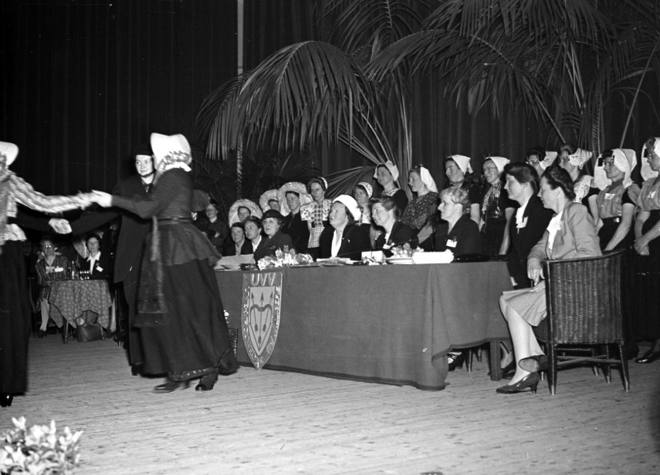 Prinses Juliana bij het UVV, Bestanddeelnr 902-1523