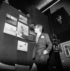 Prinses Margriet en mr Pieter van Vollenhoven in nieuw huis in Apeldoorn inter, Bestanddeelnr 928-2268