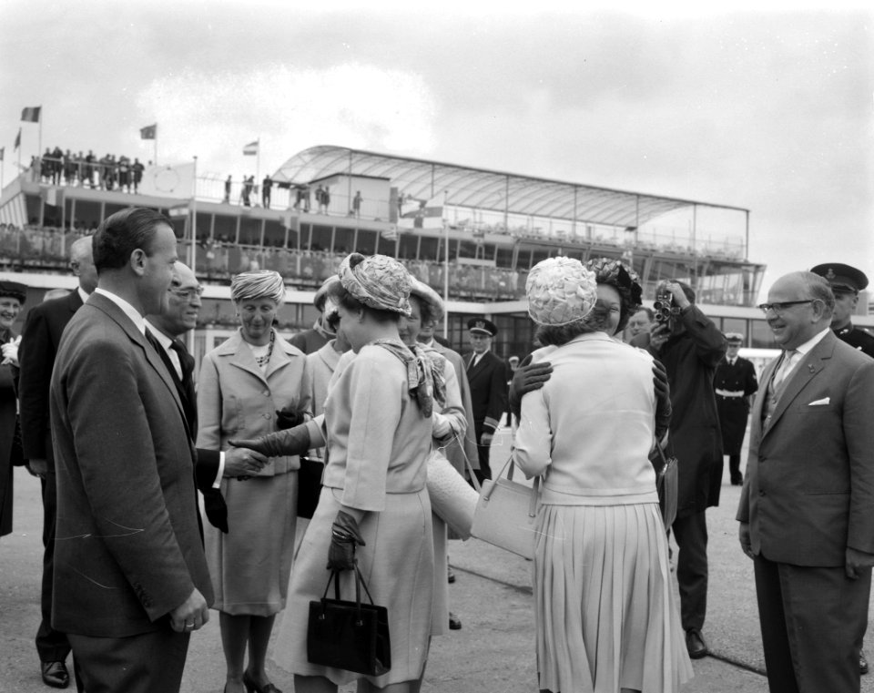 Prinses Irene en prinses Margriet naar Suriname, Bestanddeelnr 914-0900