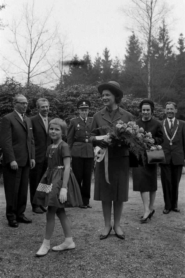 Prinses Irene opent jeugdherberg De Grote Beer, Bestanddeelnr 913-7899