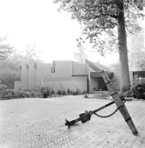Prinses Margriet en mr Pieter van Vollenhoven in nieuw huis in Apeldoorn inter, Bestanddeelnr 928-2288