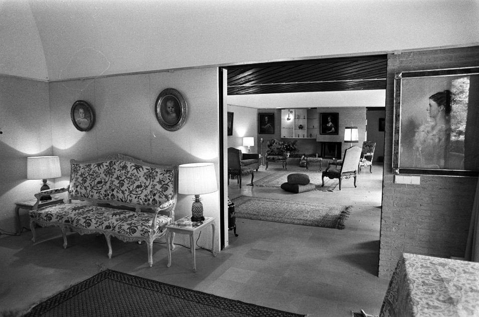 Prinses Margriet en mr Pieter van Vollenhoven in nieuw huis in Apeldoorn inter, Bestanddeelnr 928-2304