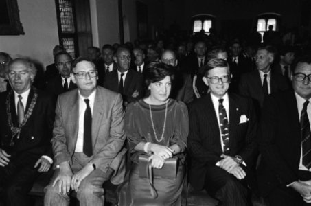 Prinses Margriet en mr. Pieter van Vollenhoven wonen herdenking bij van 175-jari, Bestanddeelnr 933-3015