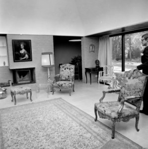 Prinses Margriet en mr Pieter van Vollenhoven in nieuw huis in Apeldoorn inter, Bestanddeelnr 928-2276