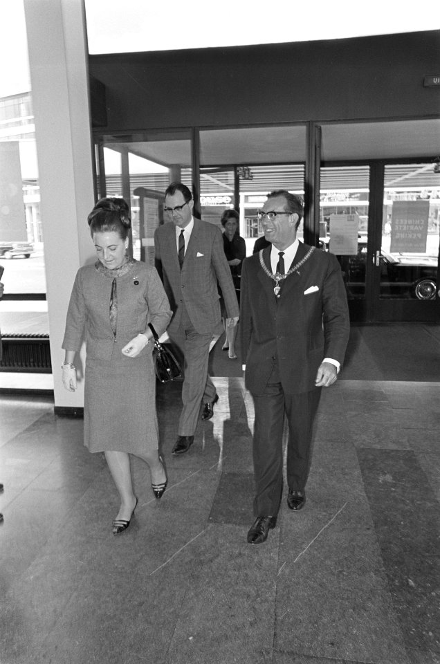 Prinses Margriet bezoekt festival Werkende Jeugd te Tilburg, prinses Margriet bi, Bestanddeelnr 919-1756