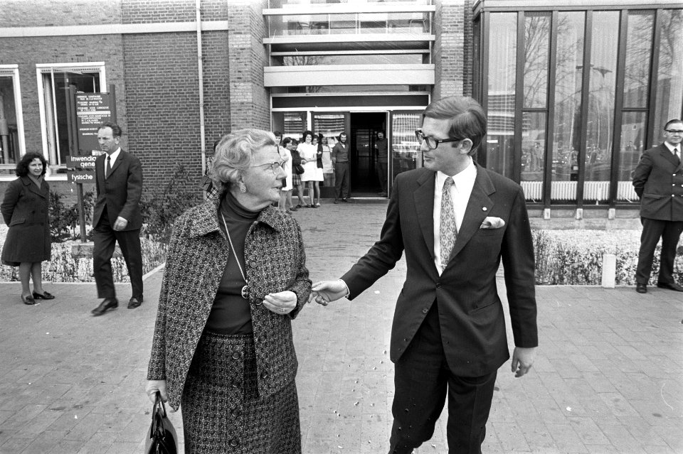 Prinses Margriet bevallen van derde zoon in St Radboudziekenhuis te Nijmegen H, Bestanddeelnr 925-4771