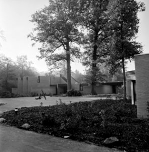 Prinses Margriet en mr Pieter van Vollenhoven in nieuw huis in Apeldoorn inter, Bestanddeelnr 928-2287