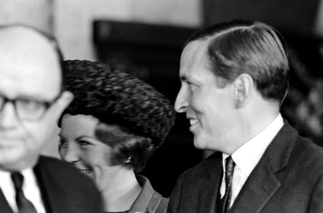 Prinses Beatrix en Claus bezoeken Rotterdam, Prinses Beatrix en Claus (koppen), Bestanddeelnr 917-9498