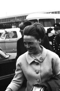 Prinses Irene van Schiphol vertrokken naar Madrid, Bestanddeelnr 919-9895