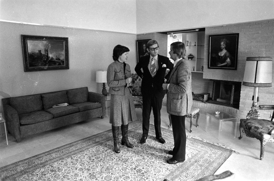 Prinses Margriet en mr Pieter van Vollenhoven in nieuw huis in Apeldoorn inter, Bestanddeelnr 928-2297