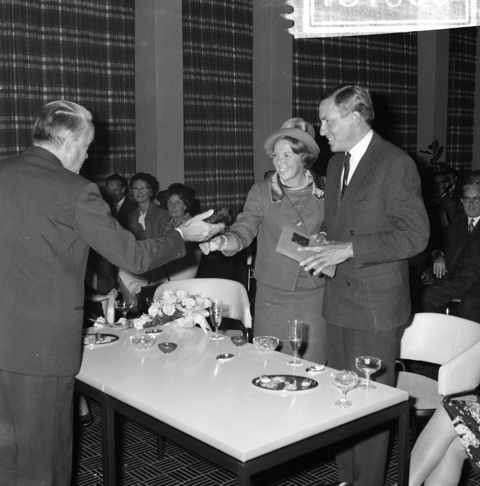Prinses Beatrix en Claus brachten bezoek aan Den Haag, Bestanddeelnr 918-1600
