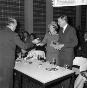 Prinses Beatrix en Claus brachten bezoek aan Den Haag, Bestanddeelnr 918-1600