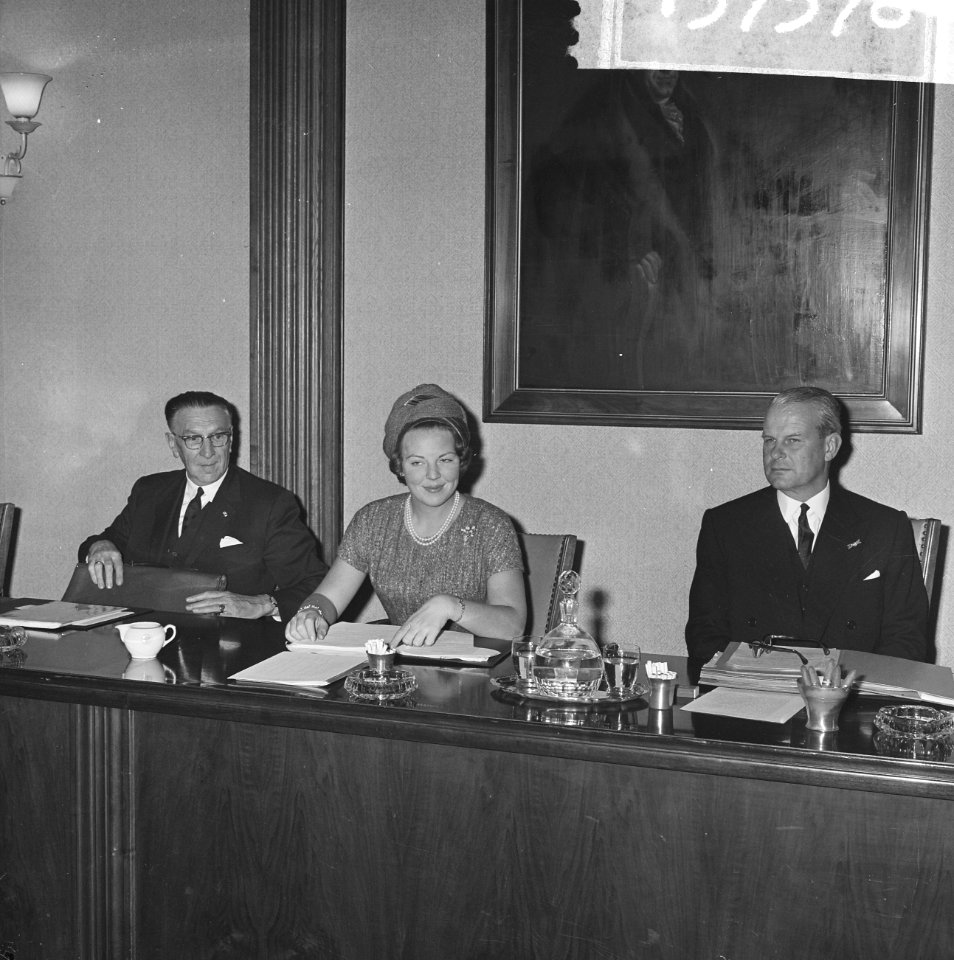 Prinses Beatrix bij Raad van Nederlandse Werkgevers verbonden Prinses Beatrix , Bestanddeelnr 915-7378