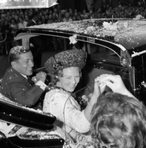 Prinses Beatrix en Claus brachten bezoek aan Utrecht, prinses Beatrix en Claus o, Bestanddeelnr 918-1779