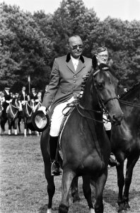 Prinsen, paardensport, concours hippique, paarden, Bernhard (prins Nederland), Bestanddeelnr 932-6703