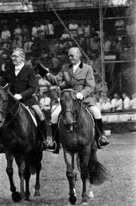 Prinsen, paardensport, concours hippique, paarden, Bernhard (prins Nederland), Bestanddeelnr 932-6701