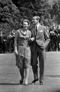 Prinses Beatrix en Claus von Amsberg , (koppen), Bestanddeelnr 917-9105