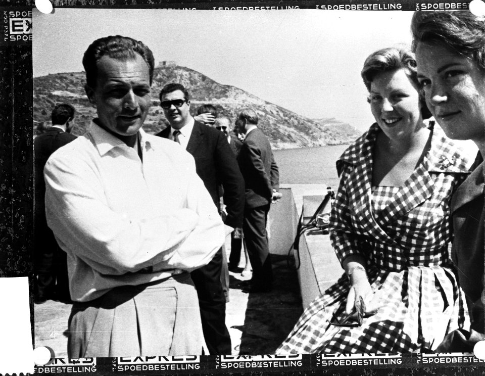 Prinses Beatrix en Alexandro Borghese glasngatief, Bestanddeelnr 912-8855