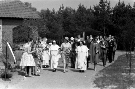 Prinses Beatrix bezoekt Limburg, Bestanddeelnr 911-2255