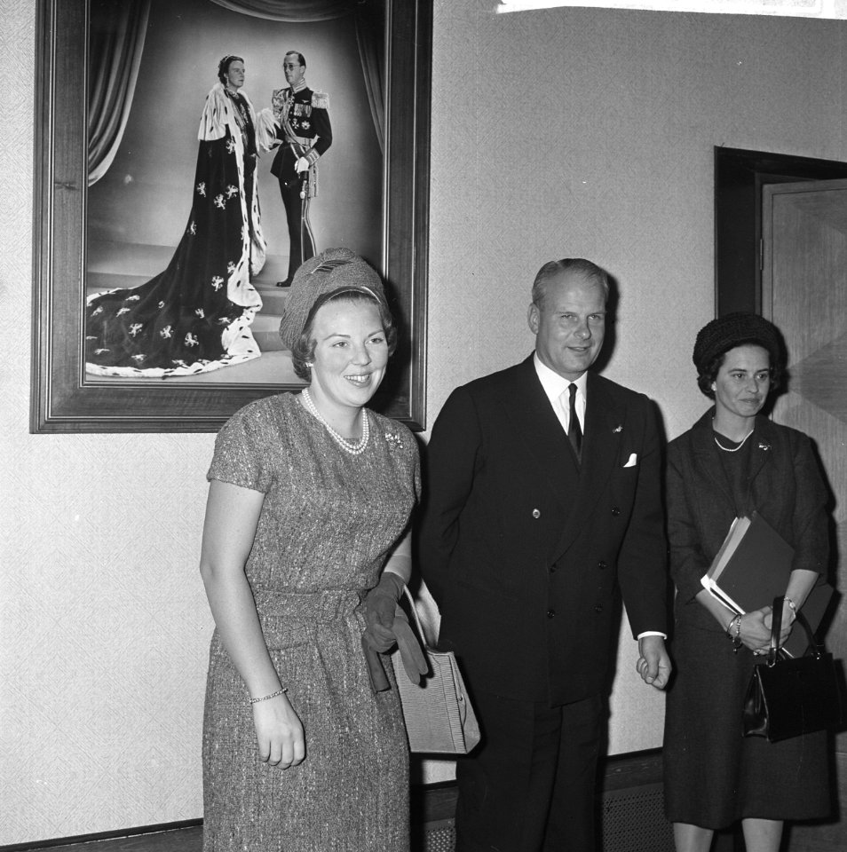 Prinses Beatrix bij Raad van Nederlandse Werkgevers verbonden Prinses Beatrix , Bestanddeelnr 915-7382