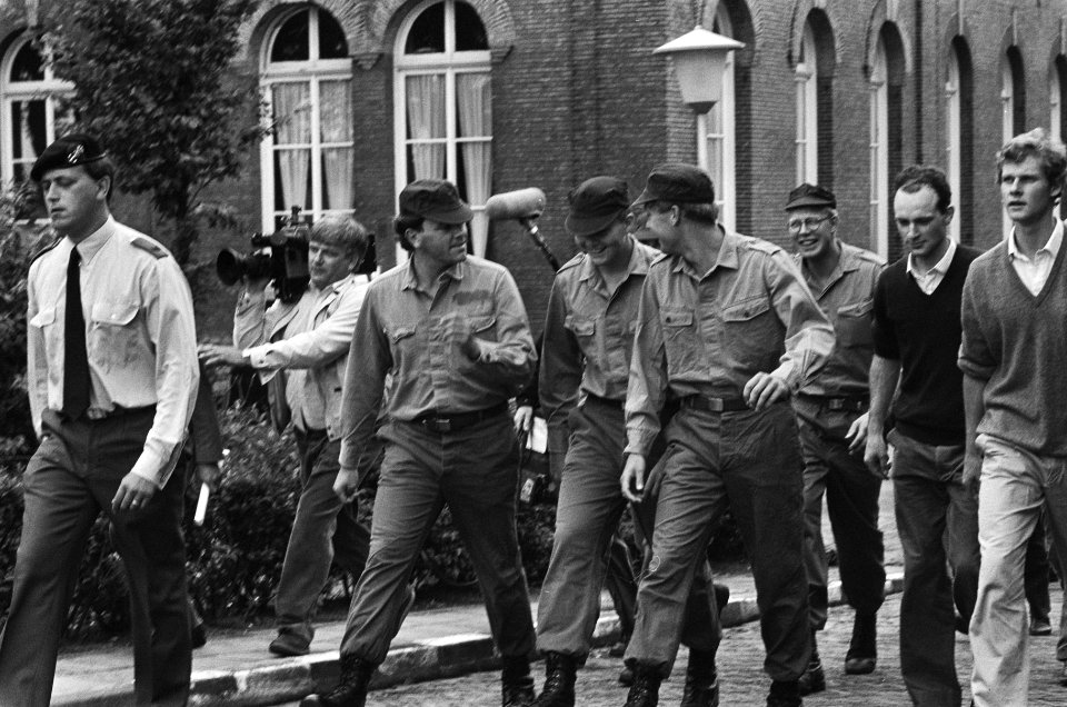 Prins Willem Alexander in militaire dienst bij de marine in Den Helder Prins W, Bestanddeelnr 933-4014