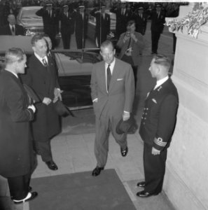 Prins Philip van Engeland bij Amstel-hotel, Bestanddeelnr 913-8460