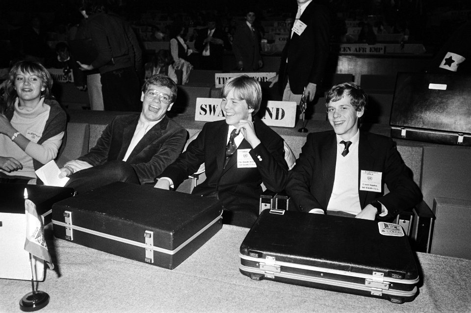 Prins Willem Alexander als delegatielid met medescholieren, Bestanddeelnr 932-4793