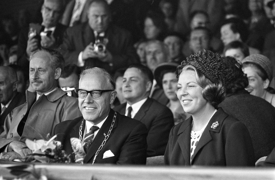 Prinses Beatrix bracht bezoek tentoonstelling van Nederlandse Trekpaard Den Bosc, Bestanddeelnr 916-8967