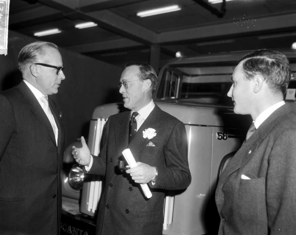 Prins Bernhard te Zwolle, vrachtautofabriek Scania Vabis geopend, de Prins tij, Bestanddeelnr 917-3421