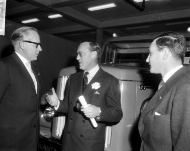 Prins Bernhard te Zwolle, vrachtautofabriek Scania Vabis geopend, de Prins tij, Bestanddeelnr 917-3421