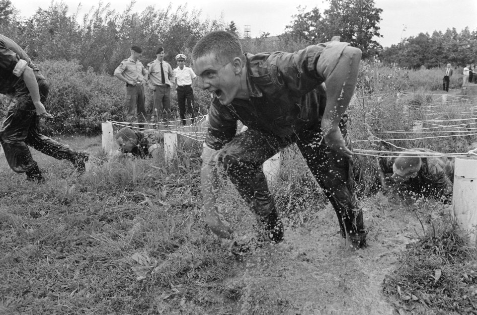 Prins Maurits in militaire dienst bij Korps Mariniers in Rotterdam Prins Maurit, Bestanddeelnr 934-0577
