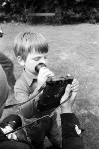 Prins Maurits met fotoapparatuur, Bestanddeelnr 924-6320
