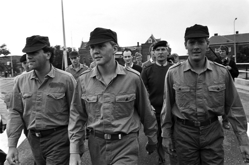 Prins Willem Alexander in militaire dienst bij de marine in Den Helder Prins W, Bestanddeelnr 933-4013
