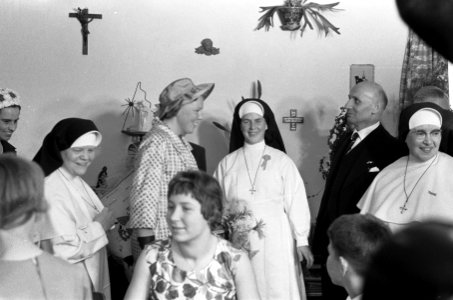 Prinses Beatrix bezoekt Limburg, Bestanddeelnr 911-2257
