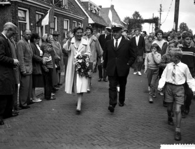 Prinses Beatrix bezoekt zeilwedstrijden op de Langweerderwielen te Langweer, Bestanddeelnr 910-6337