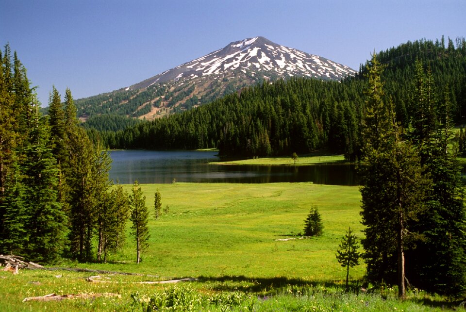 Stratovolcano scenic green