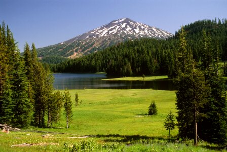 Stratovolcano scenic green photo