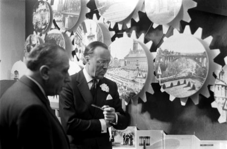 Prins opent voorjaarsbeurs in Utrecht met nieuwe Irenehal reportage rondgang, Bestanddeelnr 916-1551